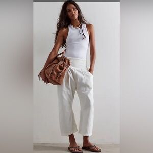 FREE PEOPLE WE THE FREE Lunan Crop Harem Jeans Pants North Star White Sm…